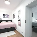 S38 - Room 22 Apartment Kreuzberg