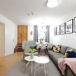 S38 - Room 22 Apartment Kreuzberg