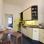 Elegante Altbauwohnung