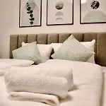 Cozy Voyage - Stylish 135M2 For Up To 9 People In Kudamm