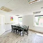 Top-Wohnung Fuer Gruppen 15 Min Zum Alex Parken