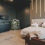 Altbau-Loft Fuer 12 Personen Am Alexanderplatz