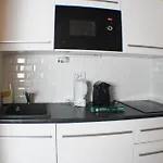 Nu Wave Hotel Berlin - Digital Check-In 2025