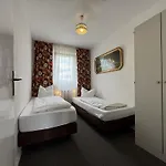M M Central Vintage Family, Handwerker Und Monteure Apartments