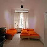 Apartment Aachener Strasse