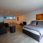 Wassersport-Appartements Am Stoessensee