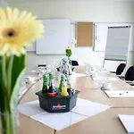 Hotel Kurfuerstendamm Am Adenauerplatz