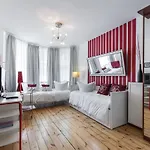 Elegantes 2-Zimmer-Apartment Im Kiez Von Prenzlauer Berg