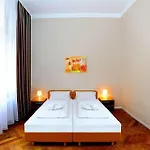 Hotel Pension Elegia Am Kurfuerstendamm