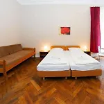 Hotel Pension Elegia Am Kurfuerstendamm