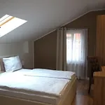 Hotel Elliot