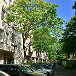 My Little Castle - Central Apartment