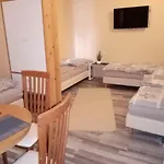 Pension 11 Apartments By Lorenc