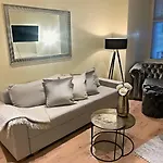Glorious Cloud Apartment