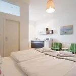 Stylish & Cosy Apartment In Berlin, Wifi