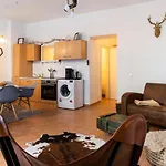 Ba Bardot Apartments - Forest Apartment Berlin