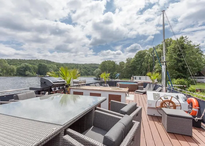 Hausboot Deluxe