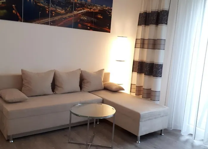Romeo-Julio-Berlin-Neubau-Terrassen-Apartment