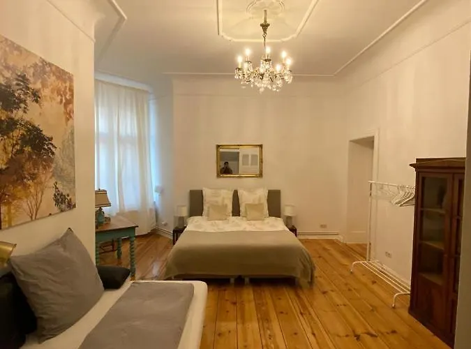 My Little Castle - Central Apartment