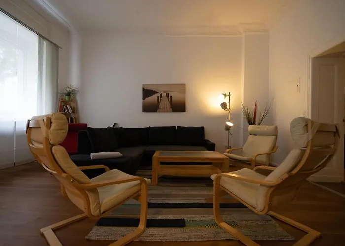 Grosses Apartment In Zentraler Lage