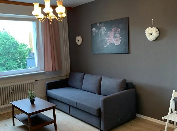 Berlin Lebt-Wohnung Fuer Bis Zu 12 Personen