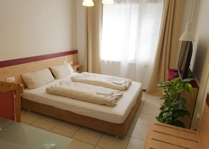 Ein Zimmer In Wohngemeinschaft Netflix, Internet, Kueche, Premium Kabelfernsehen, Queen-Size-Bett 160Cm