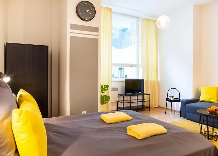 Cozy 2 Room Apartment Next To Hermannstrasse