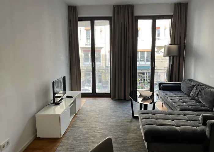 Modern Apartment In Mitte