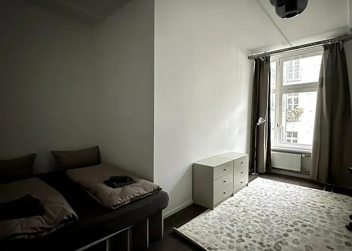 Elegant Gray Room In Vibrant Area 2