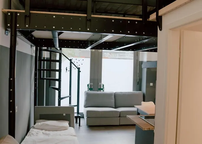 12 Monkeys Apartments