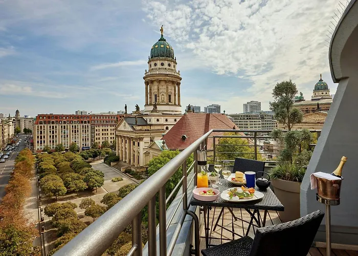 Hotel Luc, Autograph Collection