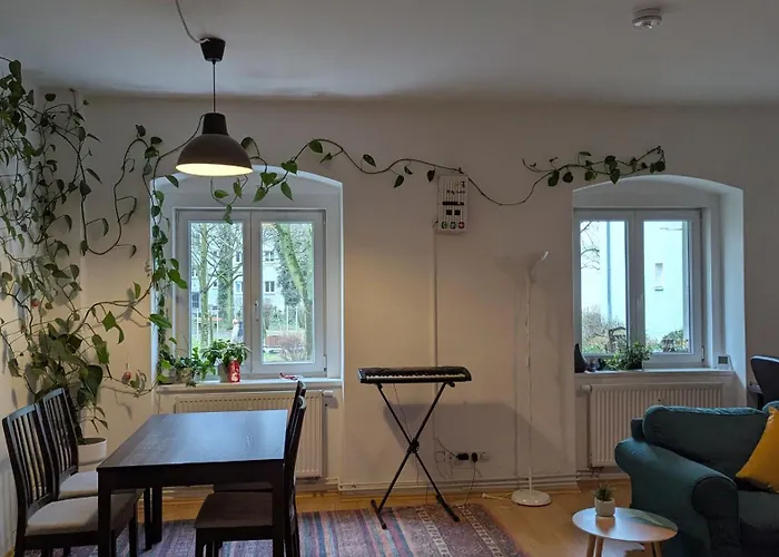 Green & Quiet Apartment In Prenzlauer Berg