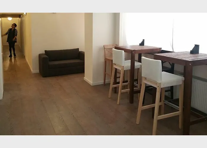 Lodgecity - Private Rooms B