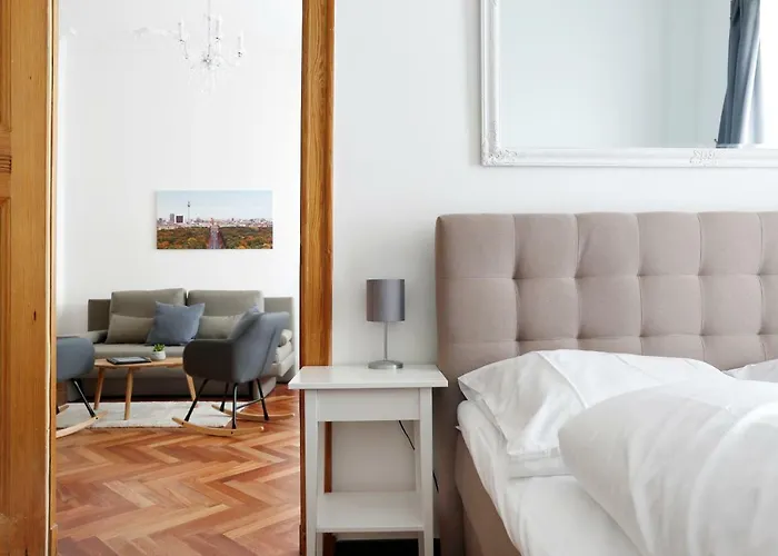 Katz By Rockchair Apartments L Superhost Status L 3 Bedrooms Boxspringbeds 2 Bathrooms In City Center - Cozy Family & Business Flair Welcomes You!