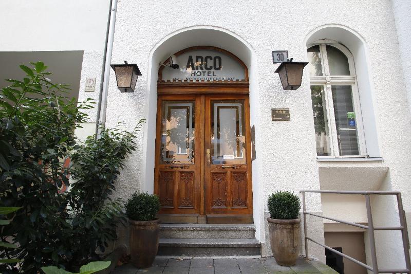 Amc - Schoeneberg Hotel