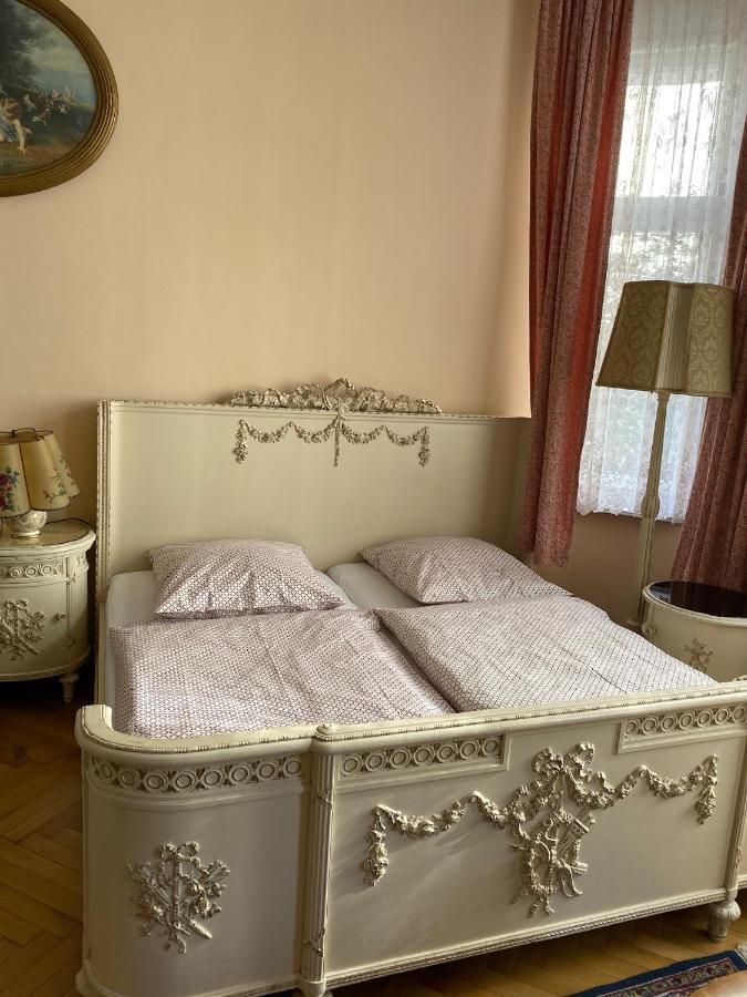 Gunia 2* Berlin