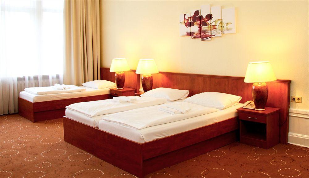 Hotel Selina West 3*
