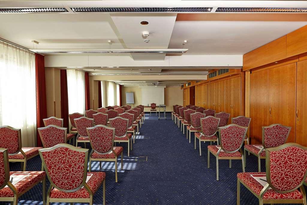 Hotel Hyperion