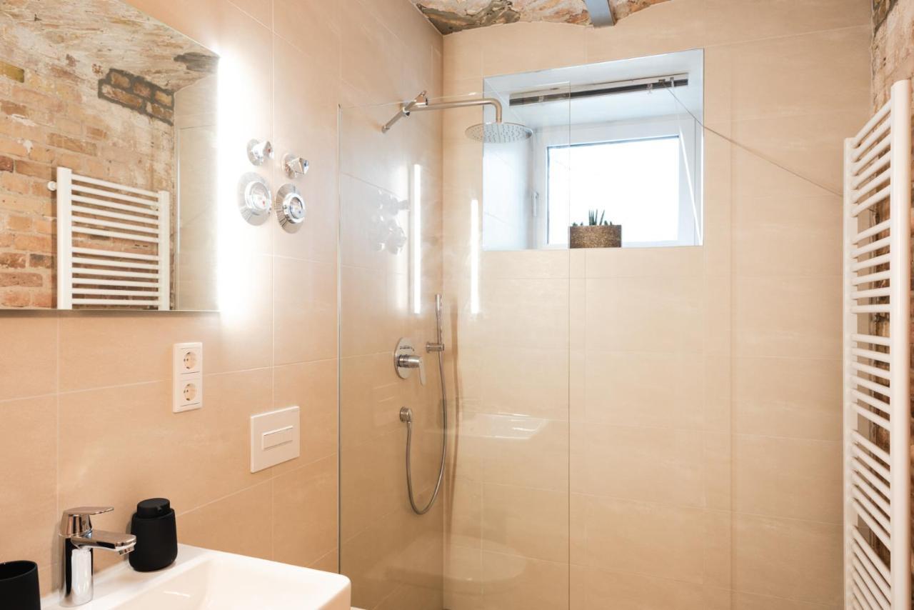 Apartment Luxurious Urban Living - Premium Downtown Next To Hbf