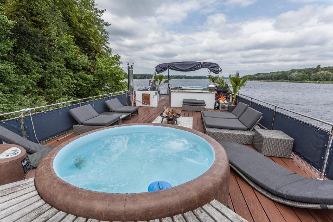 Hausboot Deluxe Botel Berlim