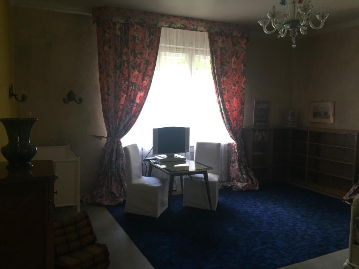 Apartment 1948 Es War Einmal