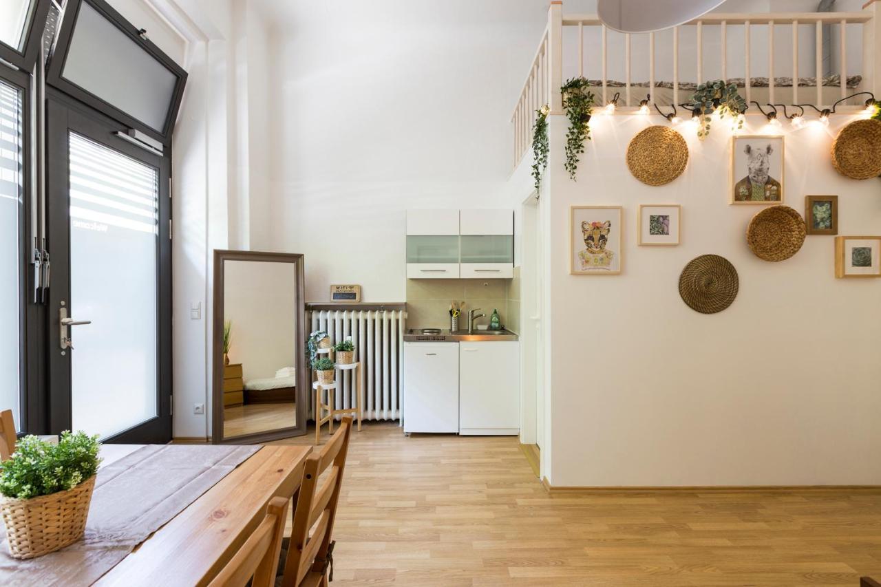 Apartment Center