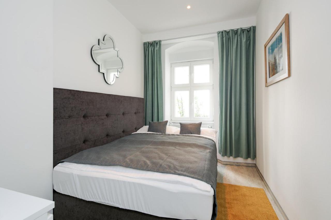 4 Personen Altbau Nahe Kurfuerstendamm - Macbeth *