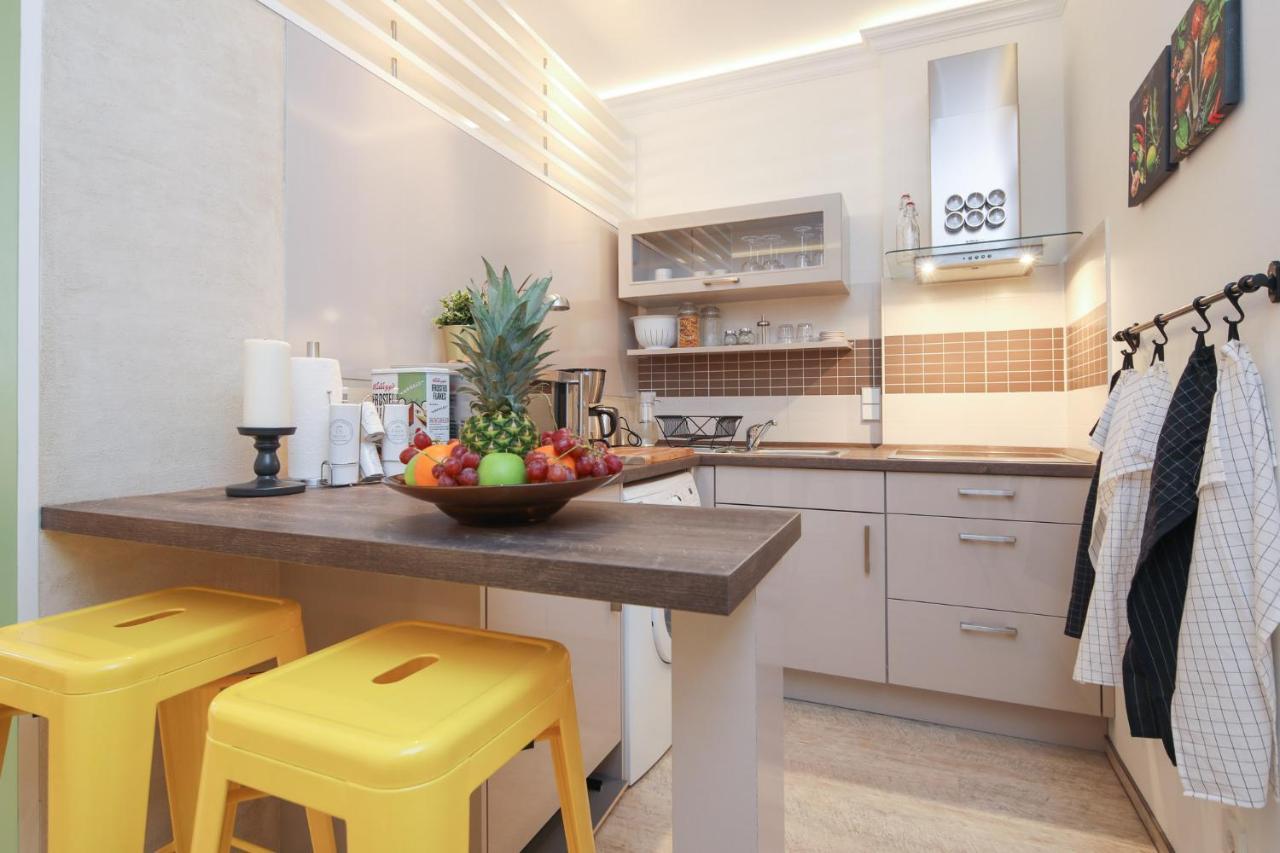4 Personen Altbau Nahe Kurfuerstendamm - Macbeth Apartamento