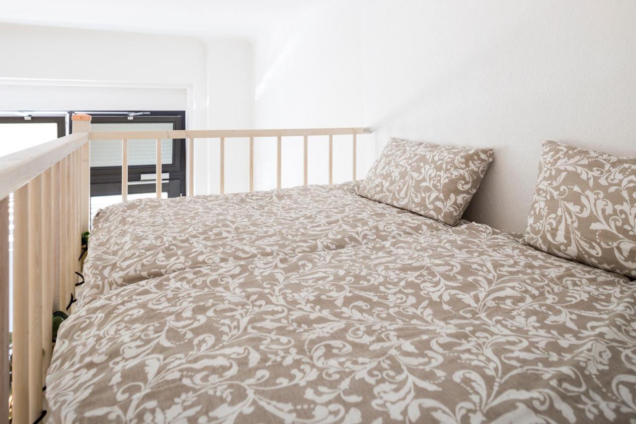 Center Apartment *