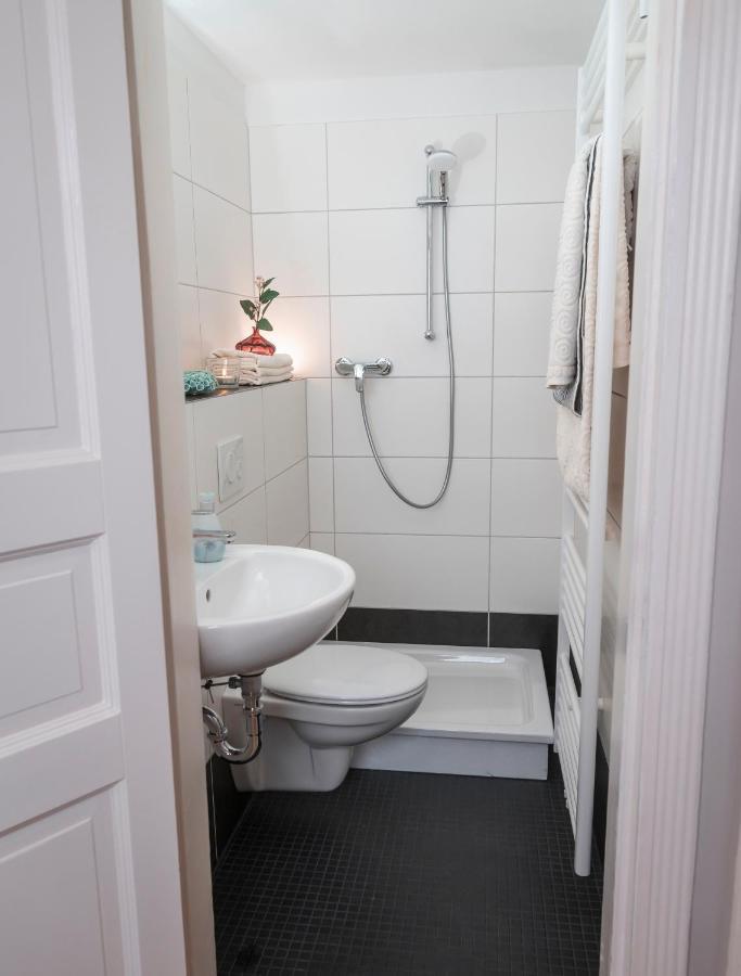 90qm Zentrum Naehe Prenzlauer Berg, 2 Baeder Apartamento Berlim