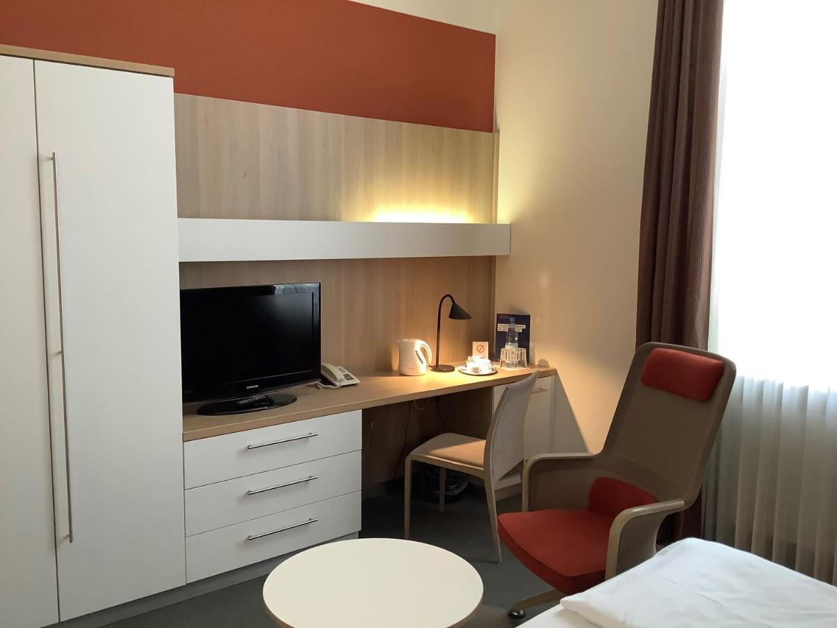 Gaestehaus Am Ukb Hotel