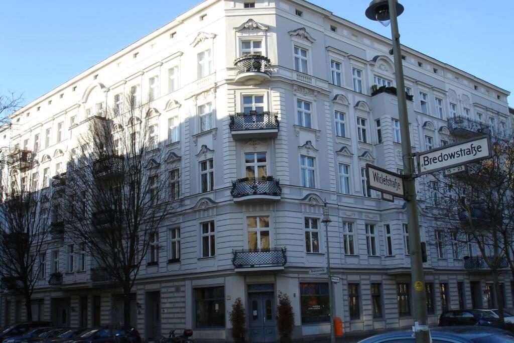Apartment Myhappyplace Two In The Middle Of Berlin