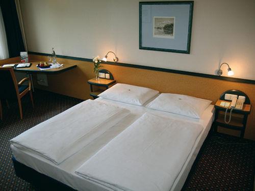 Dorint Airport-hotel Berlin-tegel Hotel Berlin