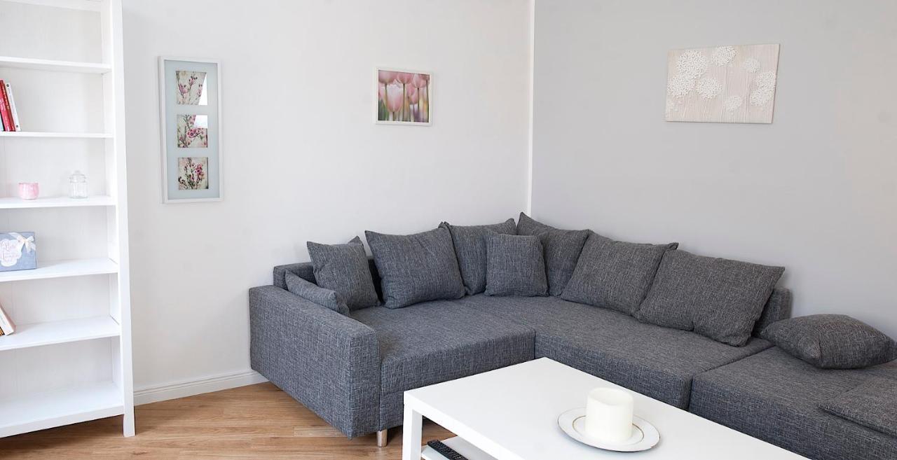 Apartment Feel At